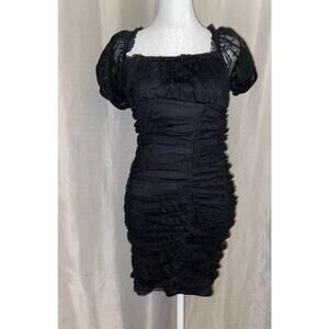 🖤 Black Ruched Off-Shoulder Mini Dress – Party / Date Night